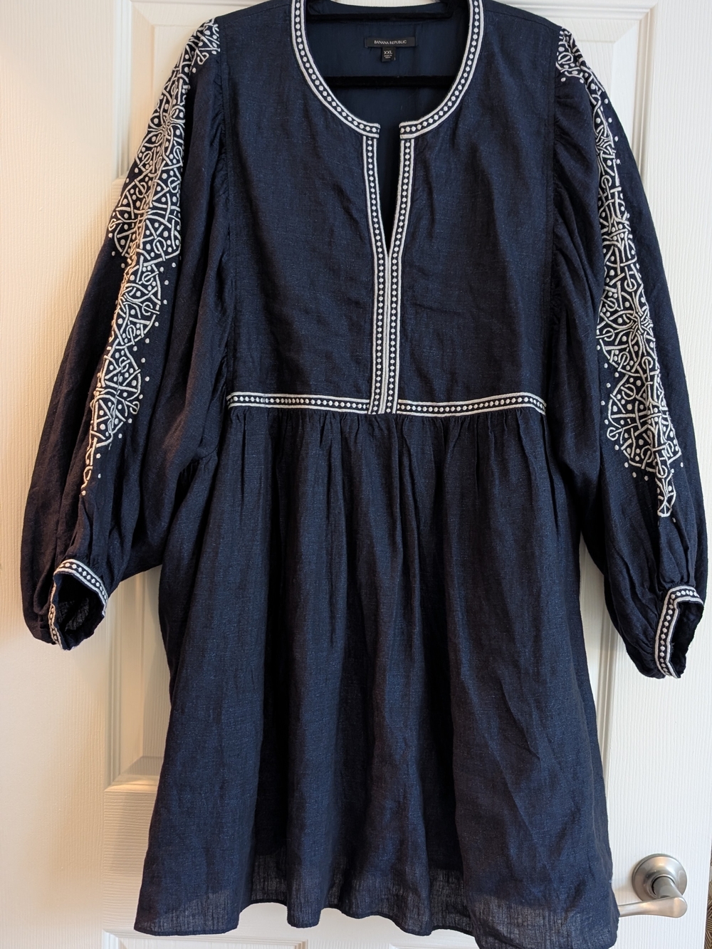 Banana Republic Dress with White Embroidery